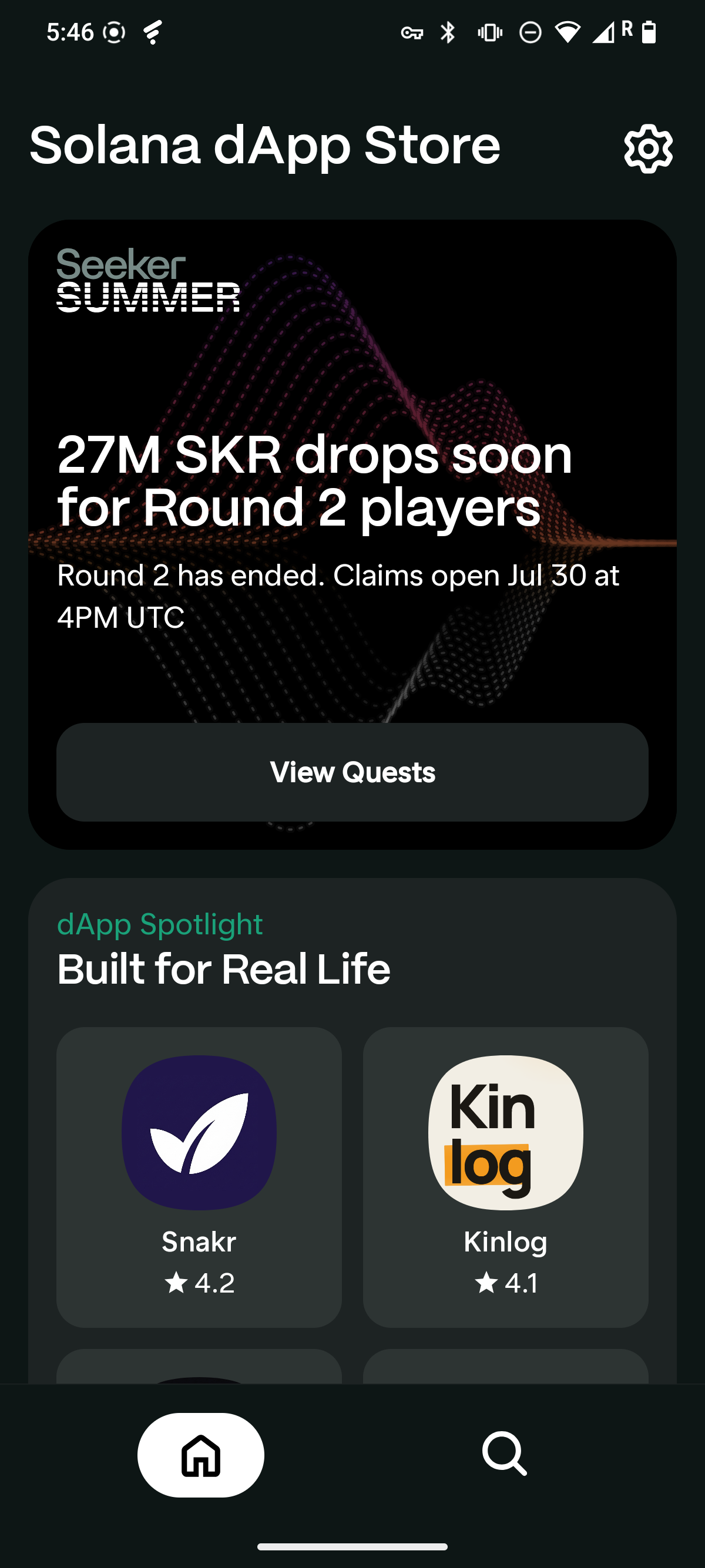 Screenshot showing Snakr in the Seeker dApp Store spotlight section